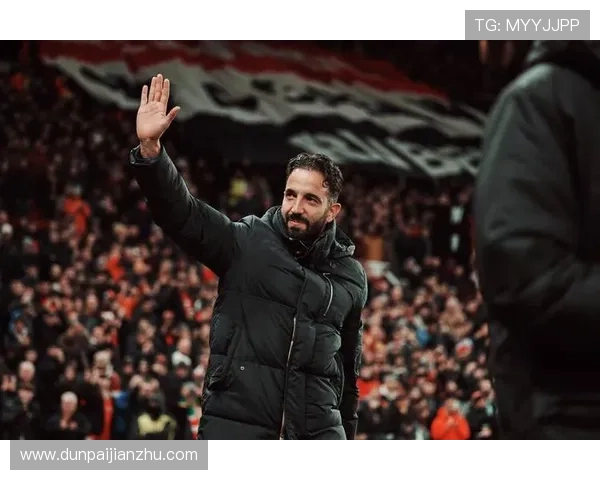 梅努趣味问答揭晓曼联传奇7号之争及最爱黑色球衣的秘密